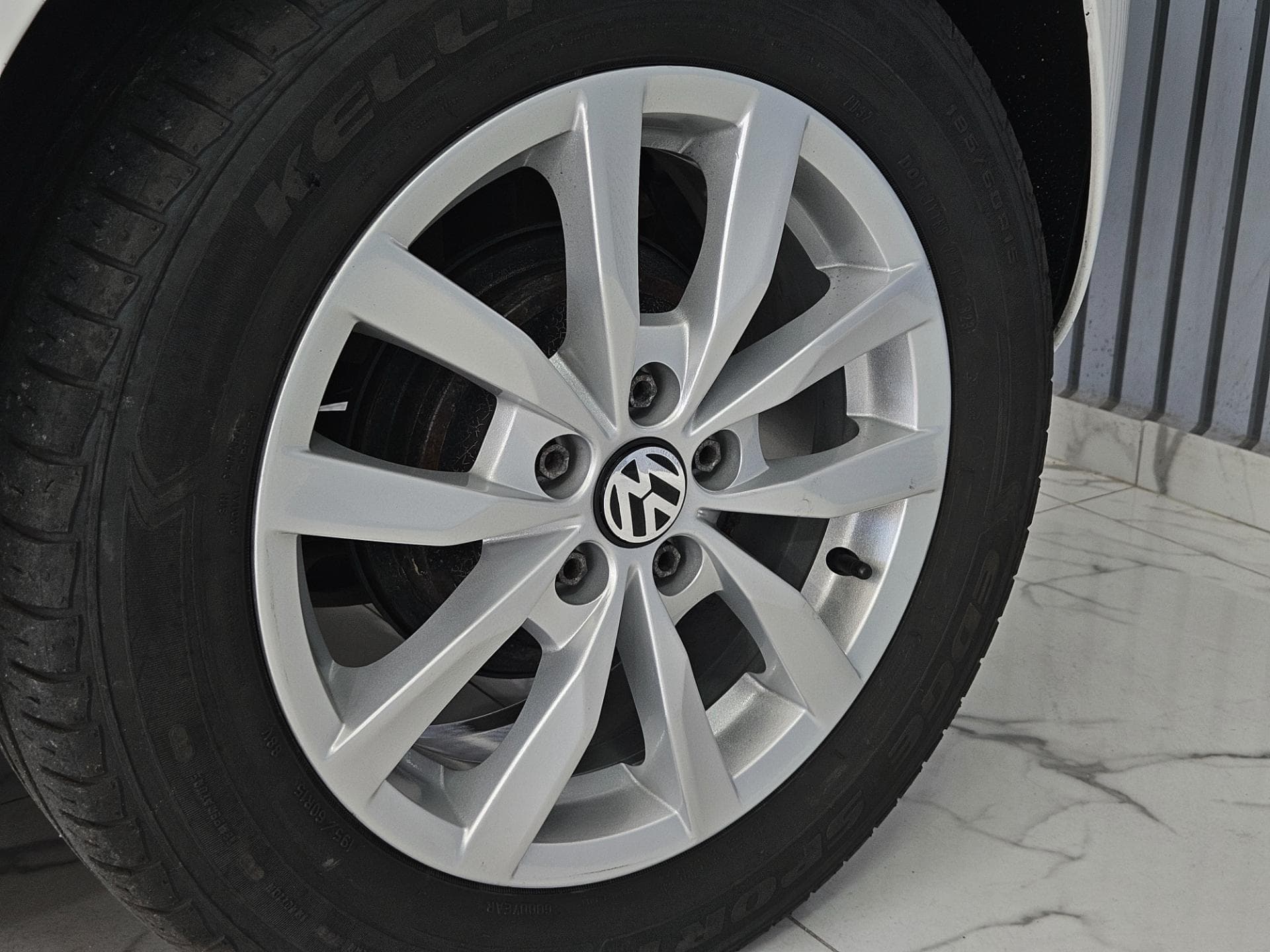 Volkswagen Fox 1.6 Highline Gii 2014 miniatura 24