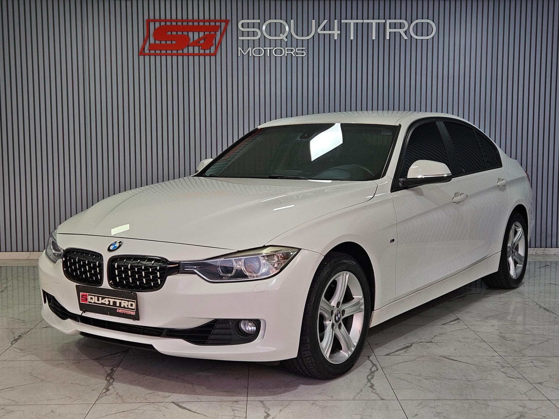 Bmw 320i 3b11 2014 foto 1