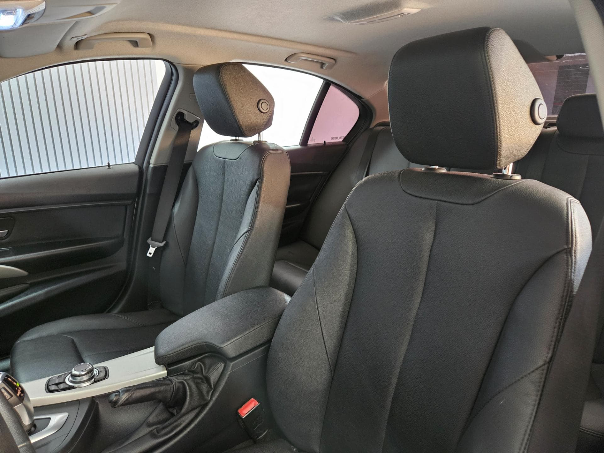 Bmw 320i 3b11 2014 miniatura 19