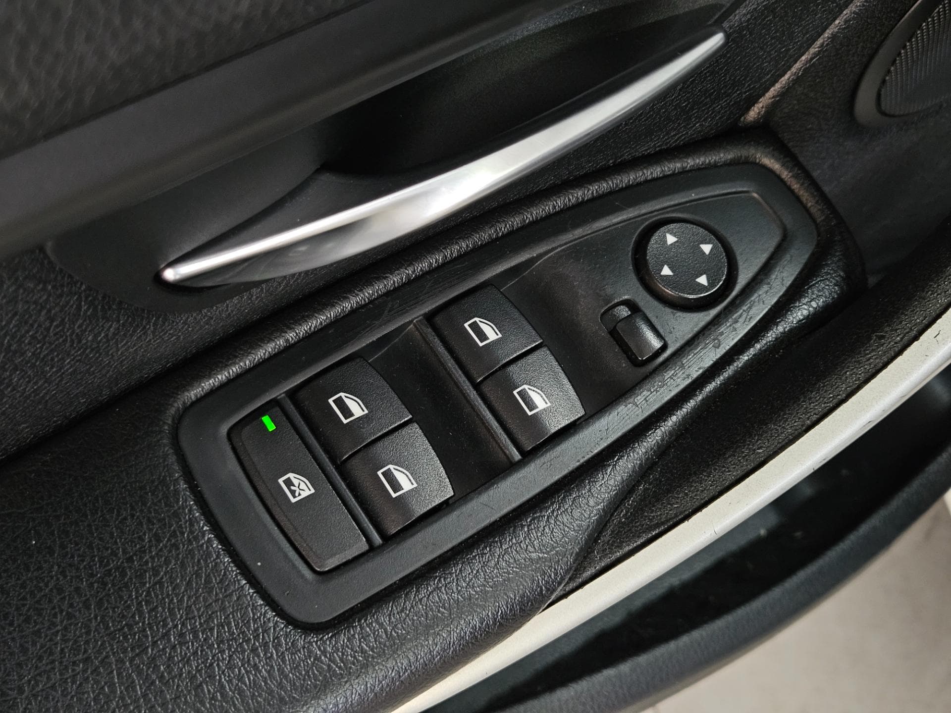 Bmw 320i 3b11 2014 miniatura 15