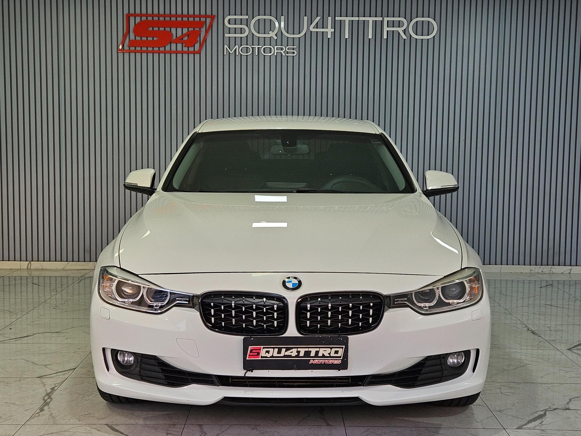 Bmw 320i 3b11 2014 miniatura 2