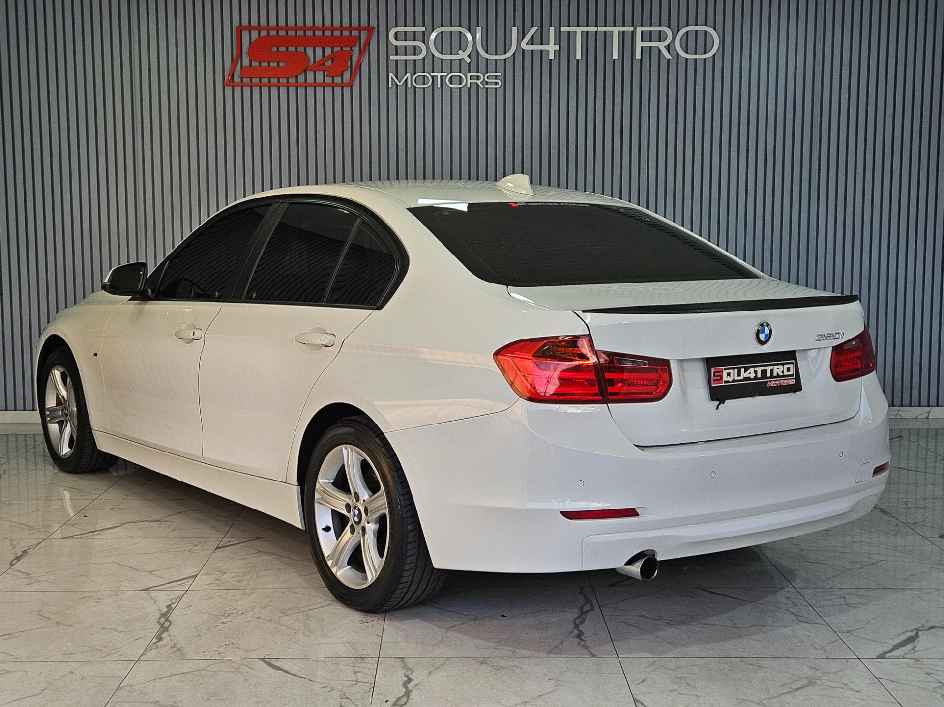 Bmw 320i 3b11 2014 miniatura 6