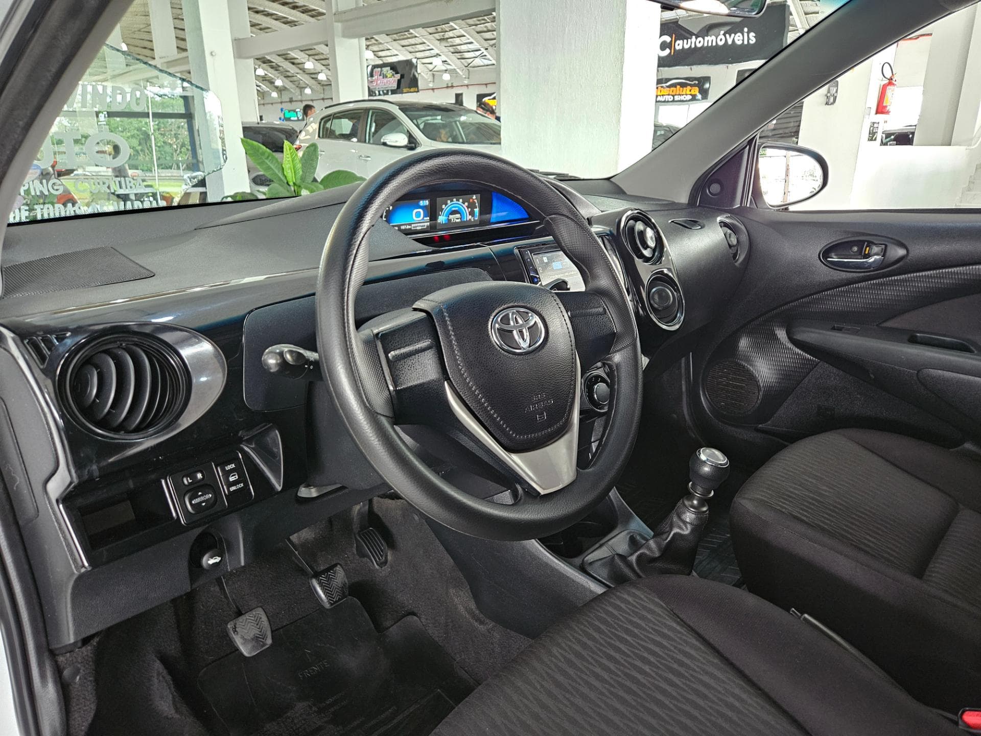 Toyota Etios 1.3 2017 miniatura 13