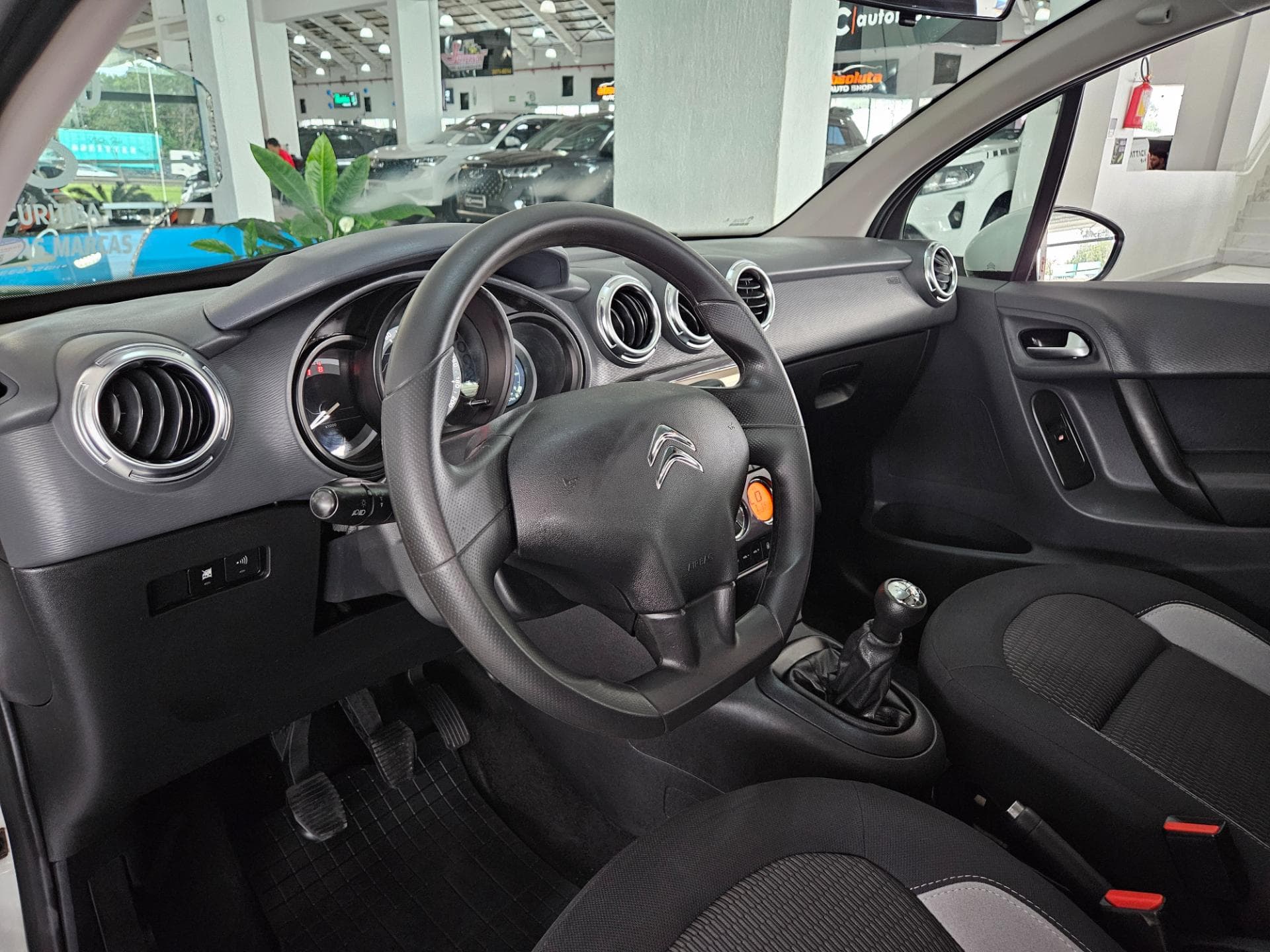 Citroen C3 1.2 Tend Ptech 2017 miniatura 15