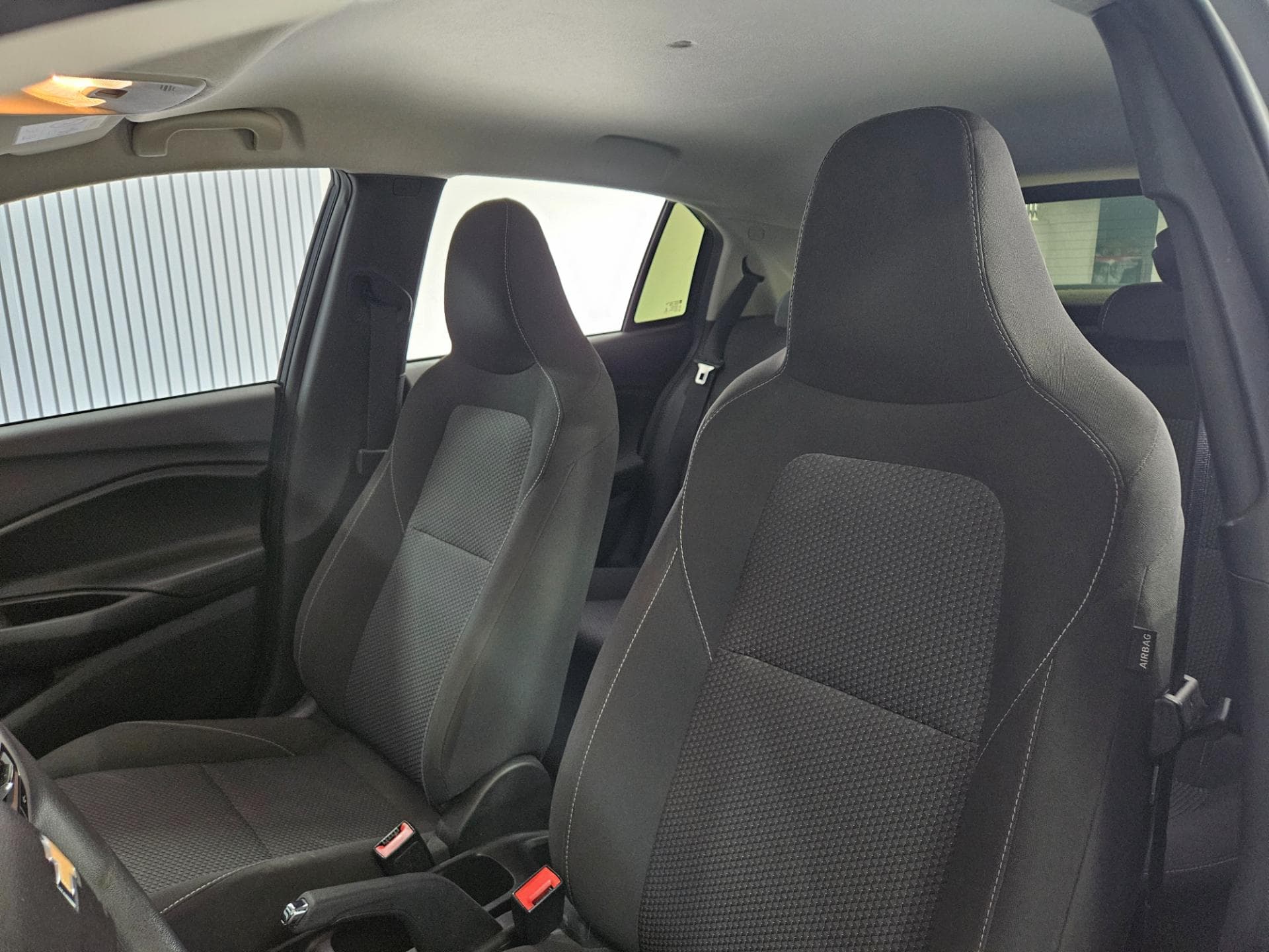 Chevrolet Onix 1.0mt Lt2 2023 miniatura 18