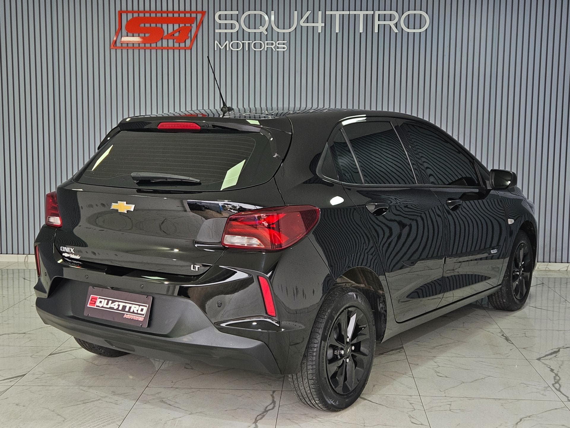 Chevrolet Onix 1.0mt Lt2 2023 miniatura 4