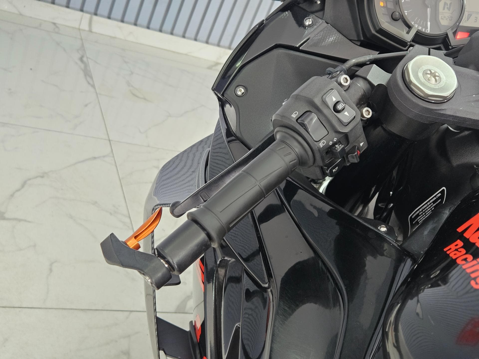 Kawasaki Ninja Zx-6r 2021 miniatura 12