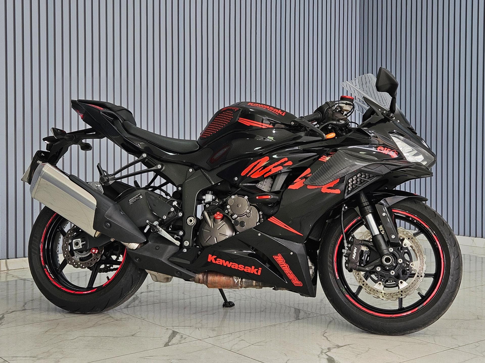 Kawasaki Ninja Zx-6r 2021 miniatura 4