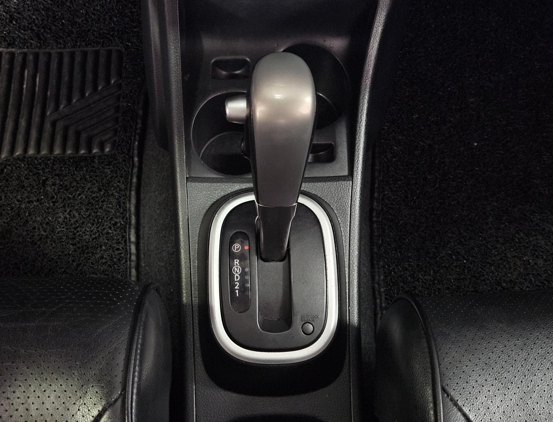 Nissan Nissan Tiida 18sl Flex 2013 miniatura 11