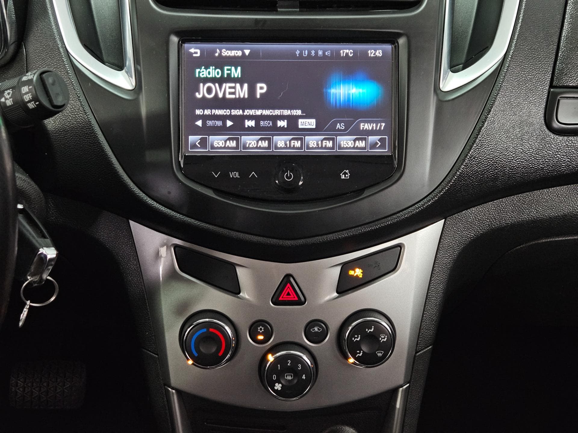 Chevrolet Tracker Ltz At 2015 miniatura 10