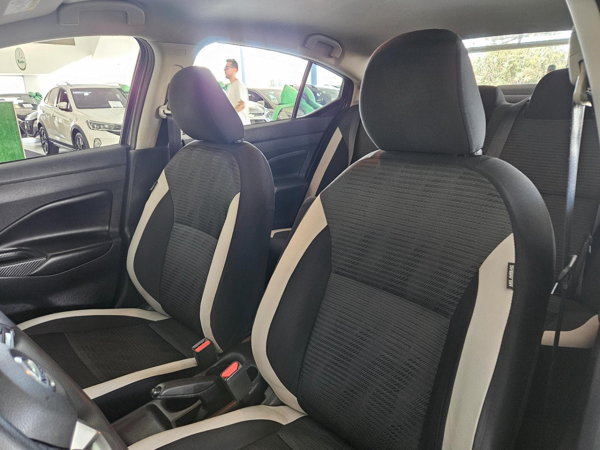 Nissan Versa 1.6 Sense Cvt 2022 miniatura 18