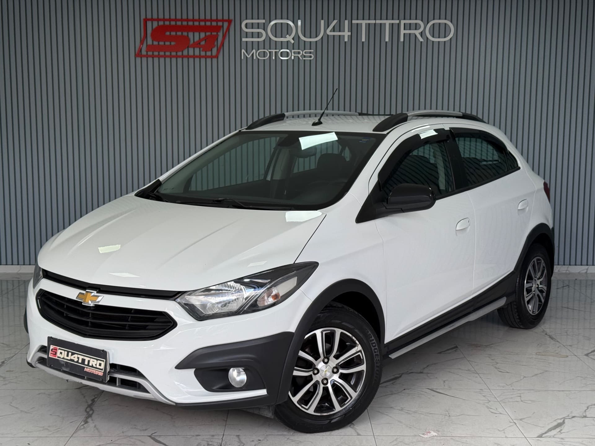 Chevrolet Onix 1.4at Act 2018 foto 1